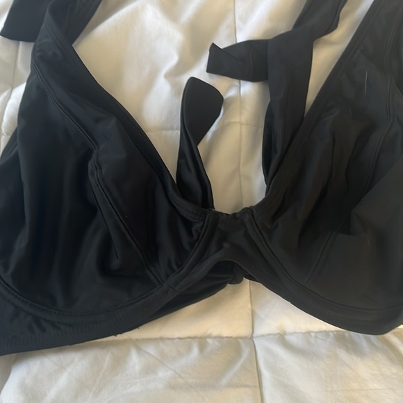NWT Black Halter Bikini Set - Picture 5 of 10